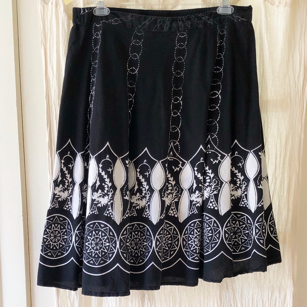 Studio West skirt-black and white-graphic-Size 2X